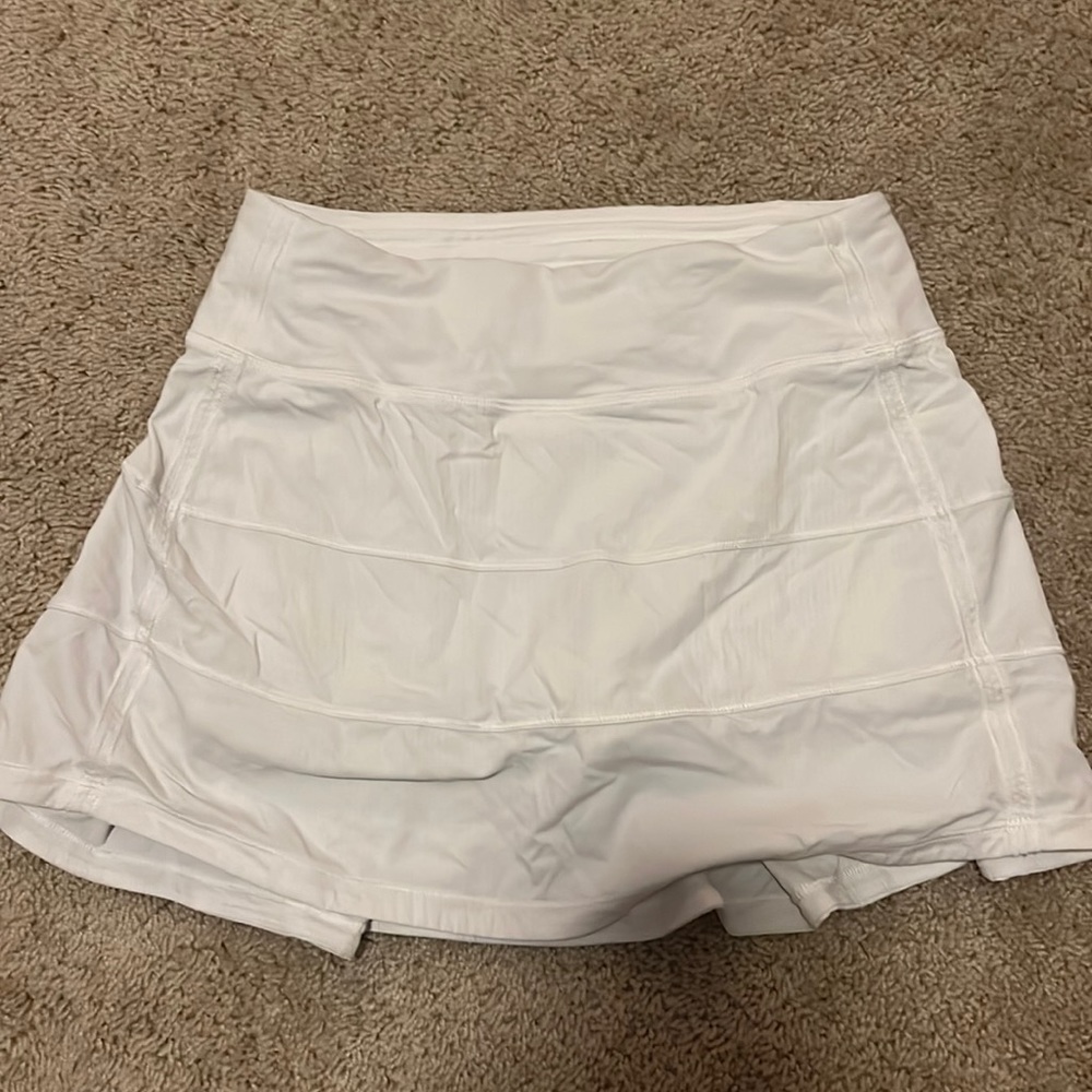 Lulu lemon white skirt